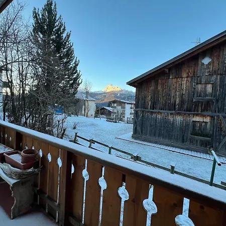 Charming House Cortina D Ampezzo Lejlighed *