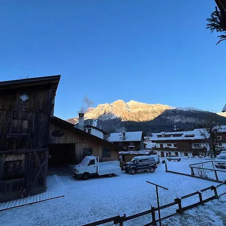 Charming House Cortina D Ampezzo Řím